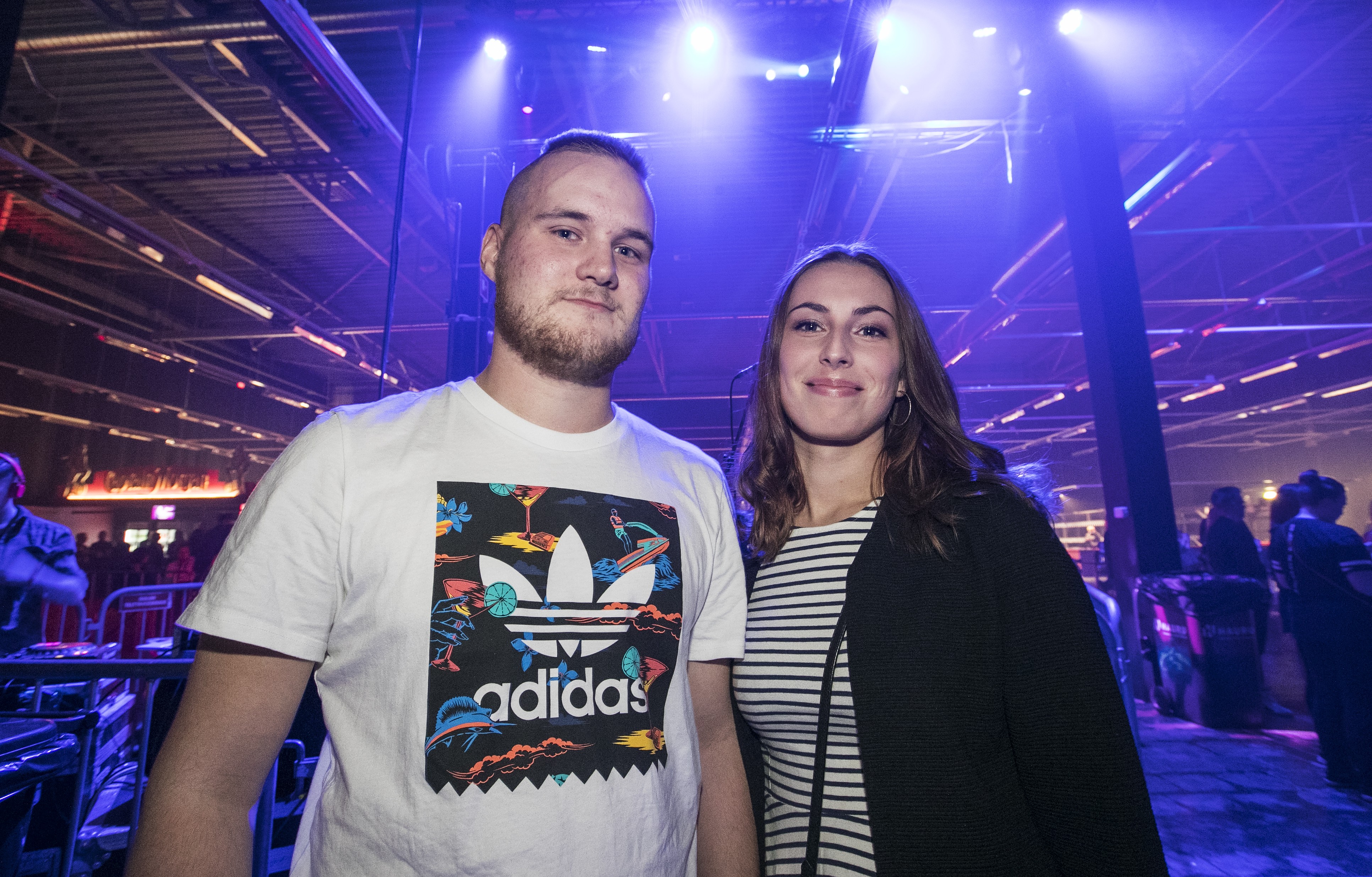 Sami Pehkosen on mukaan Teatria on kaivattu lisä Oulun keikkapaikkoihin. Pehkosen vieressä kuvassa on Elina Alalahti.