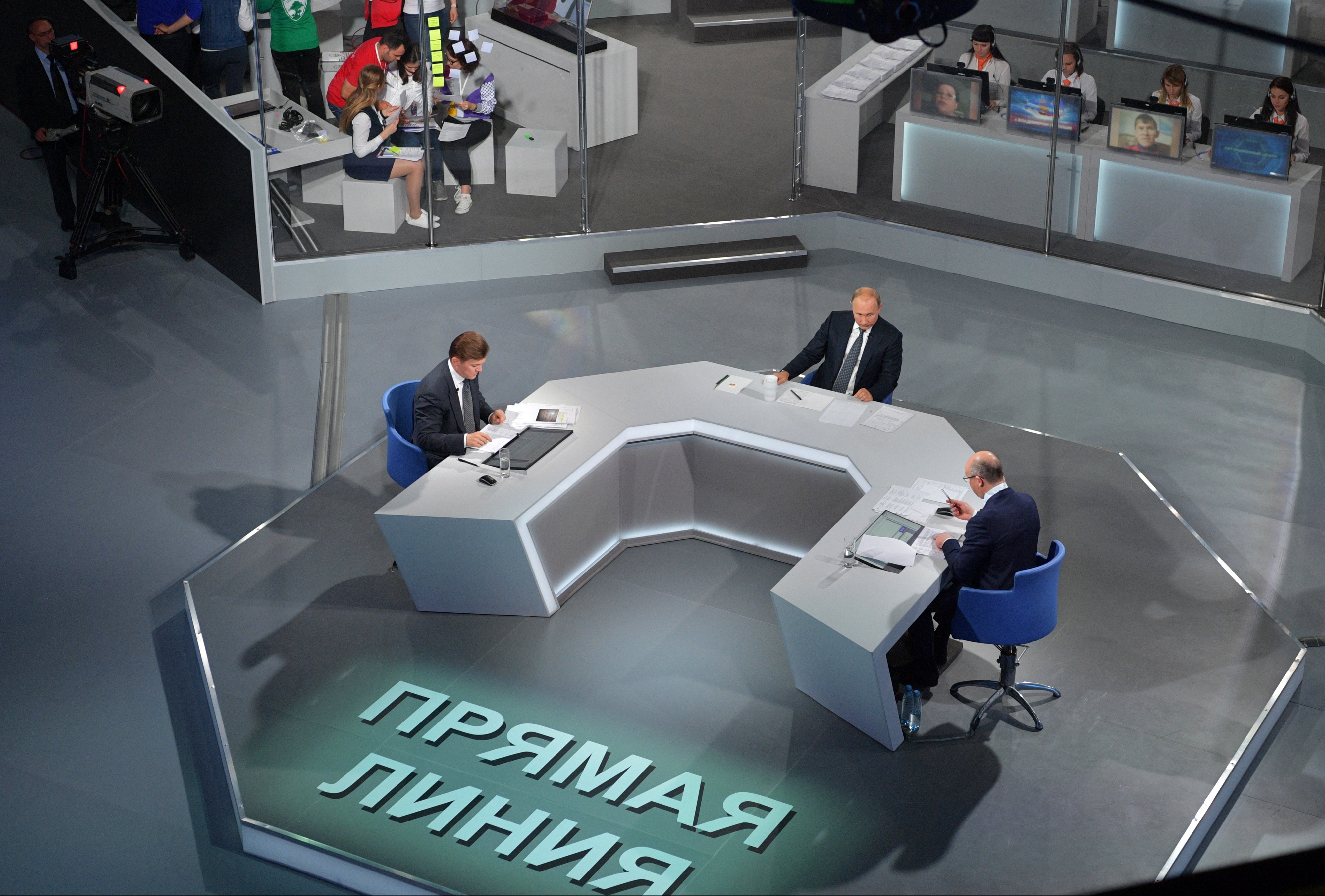 Putinin vastaustunti tulee suorana lähetyksenä kaikilta Venäjän television pääkanavilta.