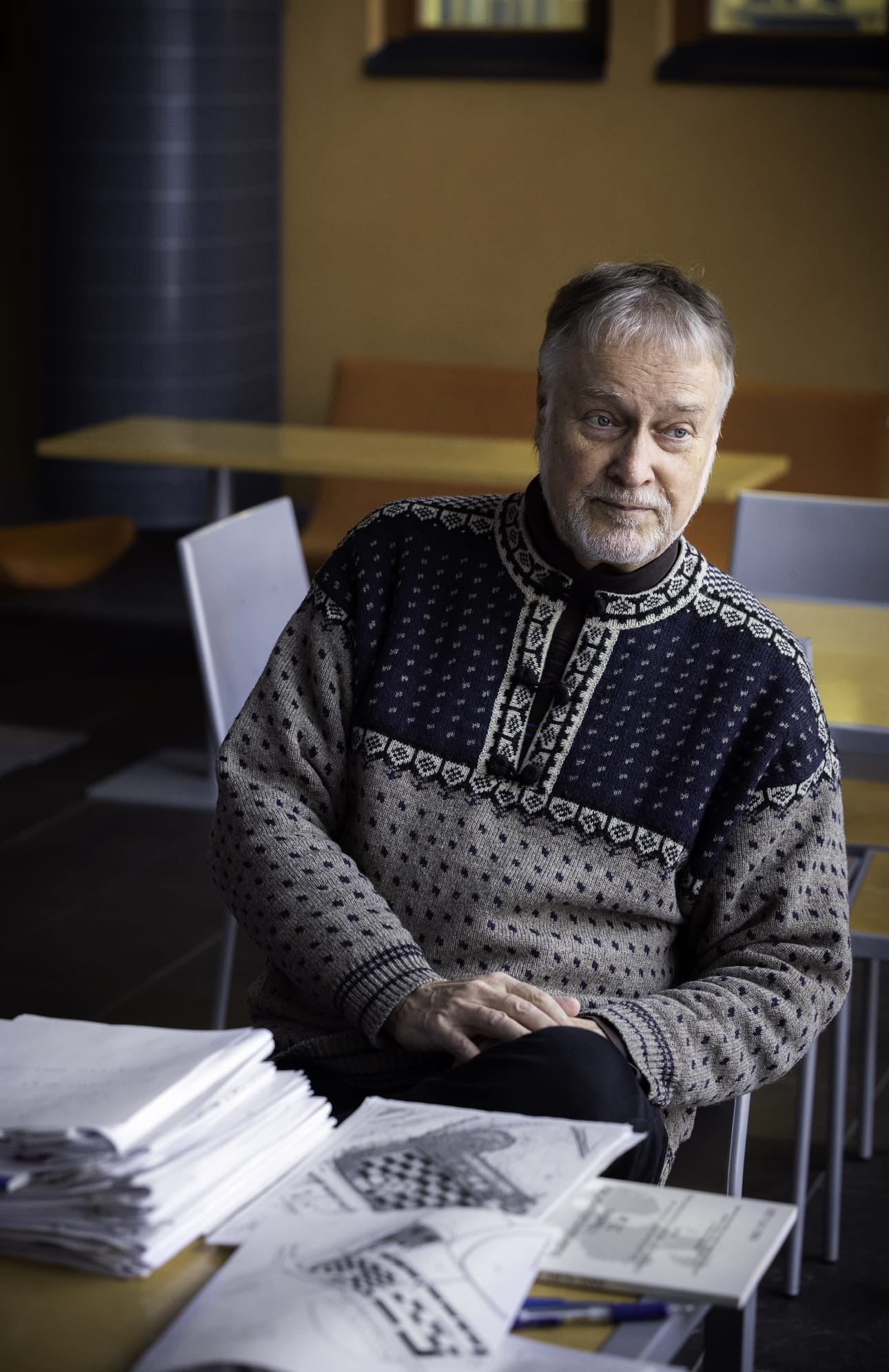 Antti Koski ei häkelly kysyttäessä vaihtoehtoisten rakentamispaikkojen realistisuudesta Palosaarella.