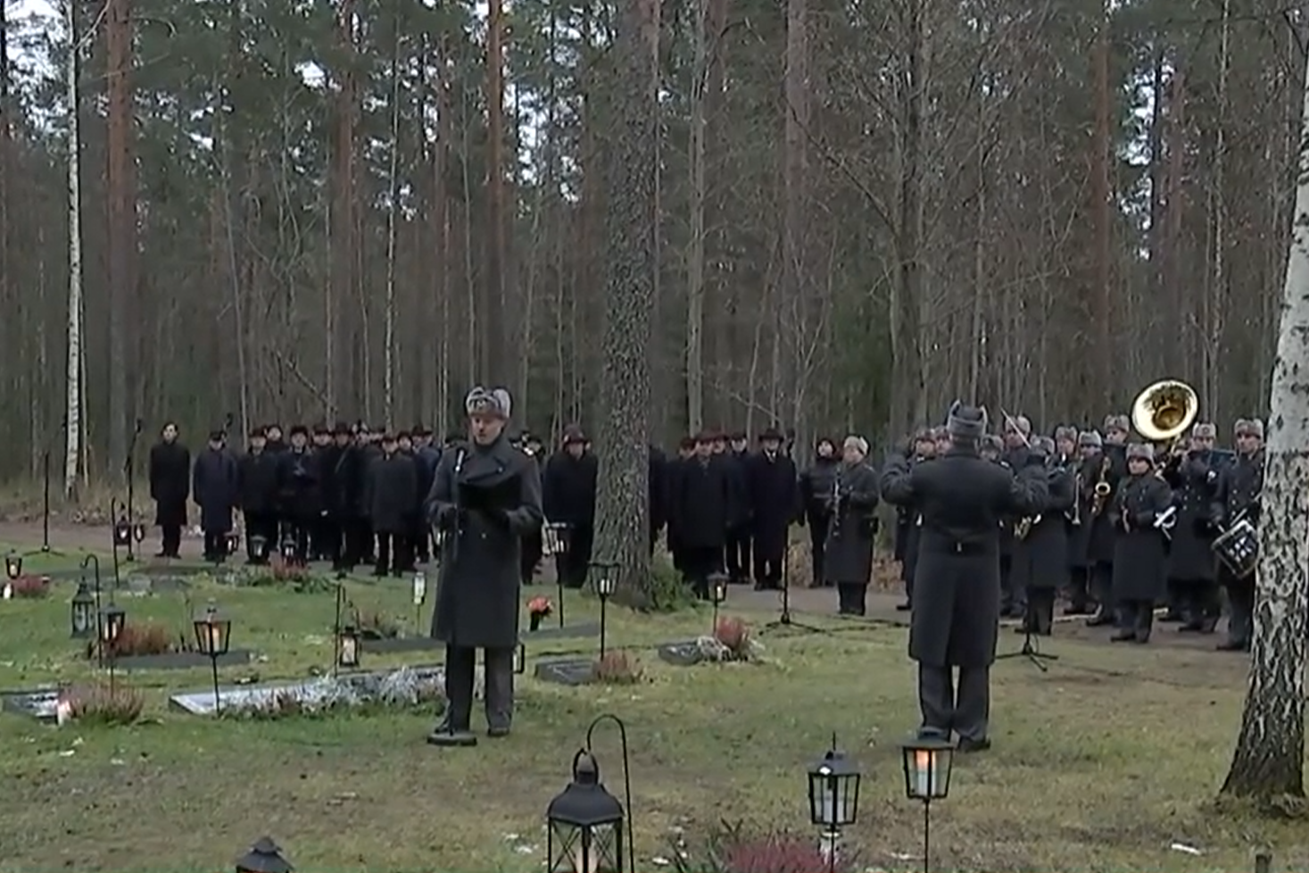 Video: Tuomas Gerdtin hautajaiset päättyivät Veteraanin iltahuutoon