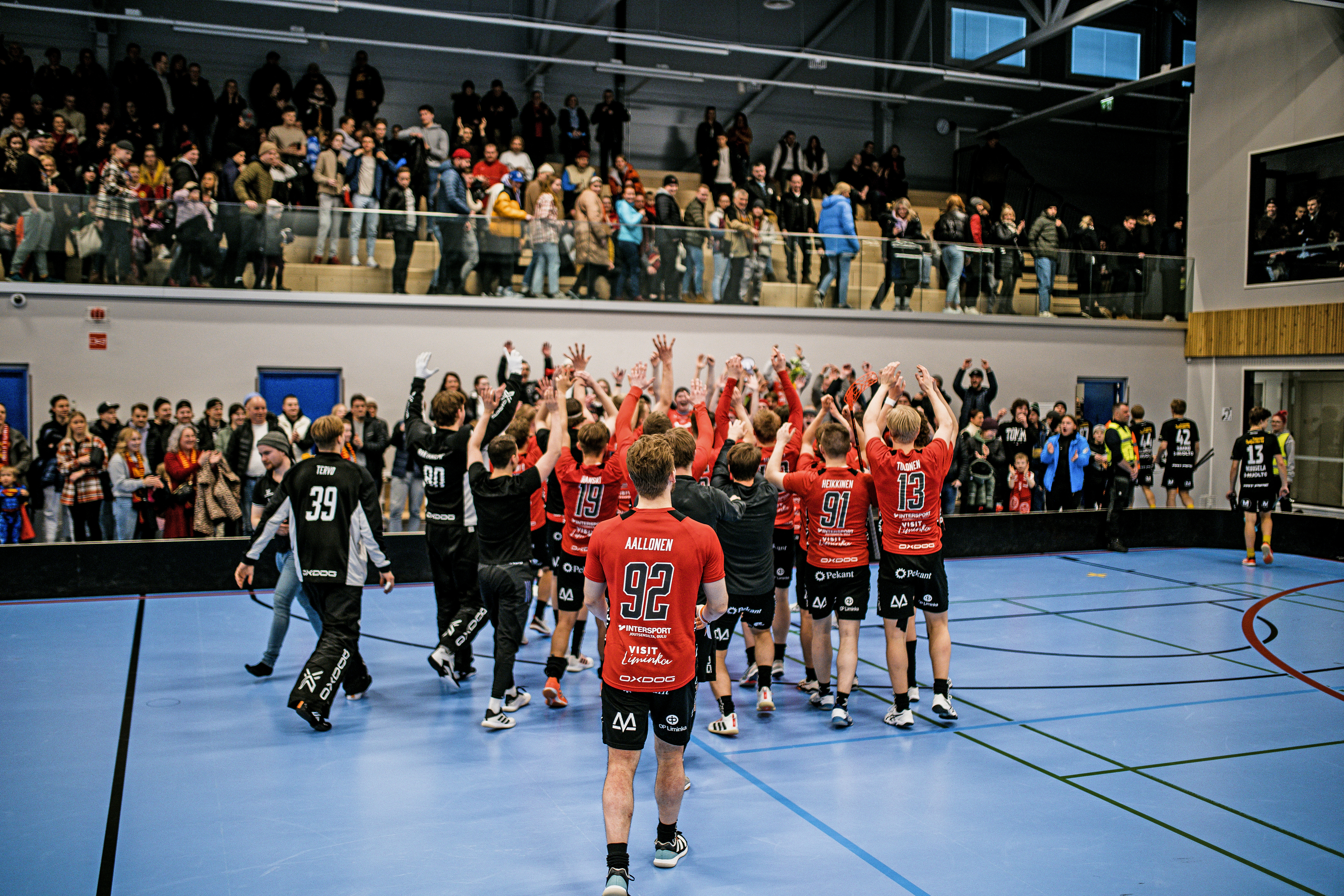 Kaleva Live: Niittarit löysi oikeat loitsut Welhoja vastaan ja eteni Suomisarjan finaaleihin – katso viikonlopun ratkaisuottelut tallenteina