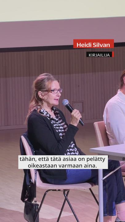 LimmiFestin kirjallisuuspaneeli: Syrjäyttääkö englannin kieli suomen?