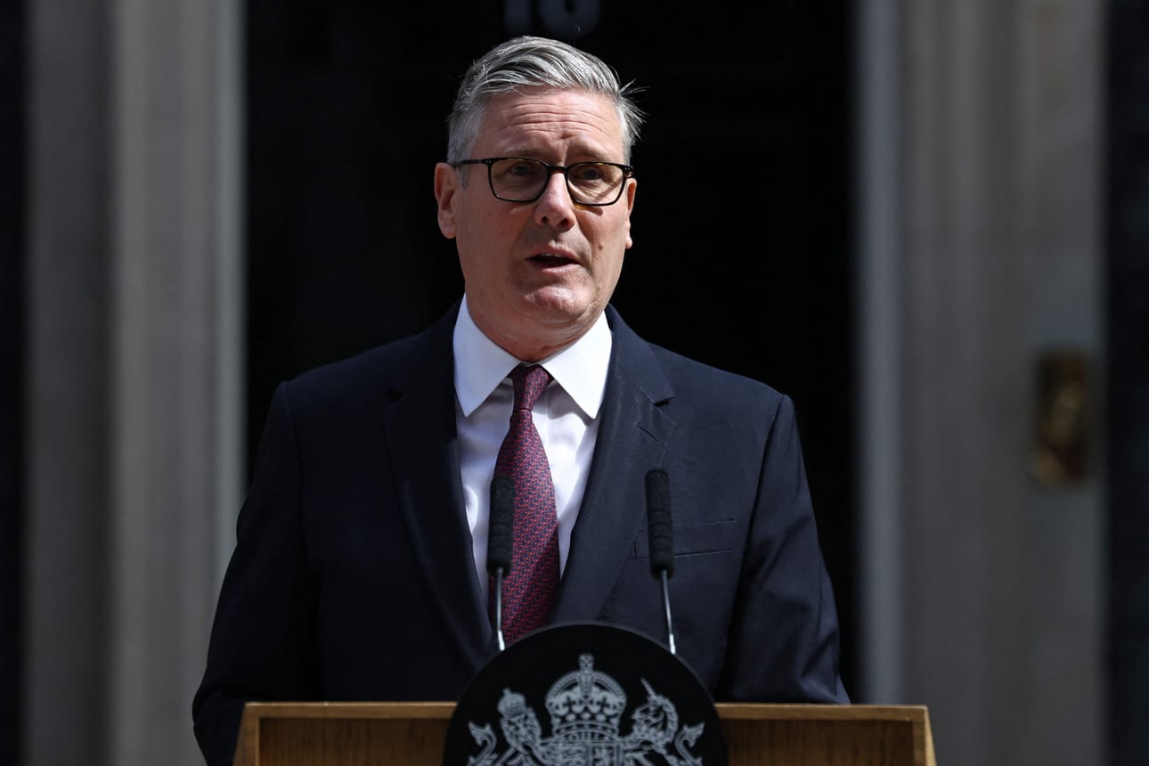 Vaatimukset Britannian pääministeri Keir Starmerin erolle kasvoivat, kun työväenpuolue kärsi huomattavan vaalitappion toukokuussa järjestetyissä alue- ja paikallisvaaleissa.