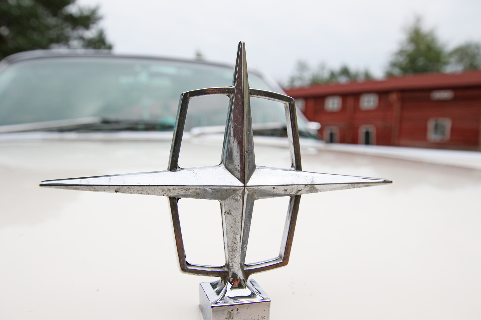 Ensimmäinen Lincoln Continental esiteltiin yleisölle 1939. Merkin valmistus jatkuu edelleen.