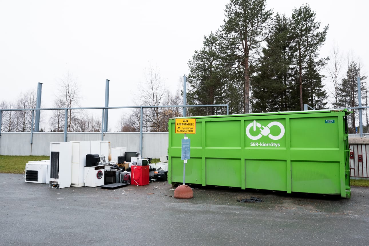 Sähkölaitteiden jättöpaikka ei ole yleisessä käytössä vaikka moni niin näyttää luulevan.