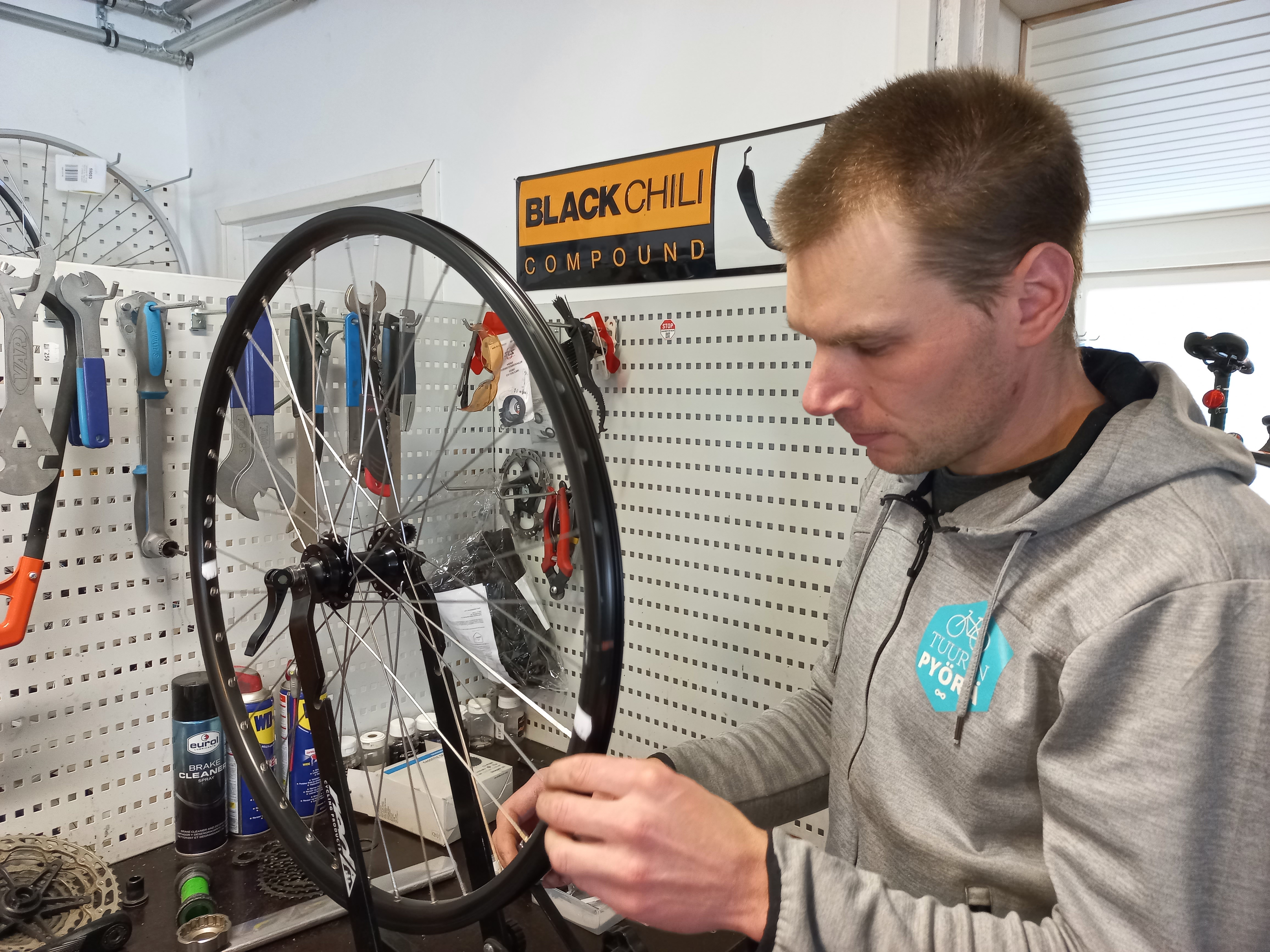 Kaivoitko juuri polkupyörän esiin talvisäilöstä? Lue täältä asiantuntijan vinkit fillarin keväthuoltoon