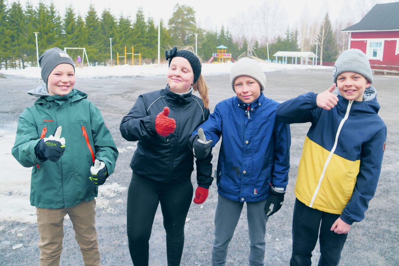 Artturi Ervasti, Anni Raappana, Aarre Ronkainen ja Robert Pitkälä tykkäävät liikkua. Hyväntekeväisyysjuoksu oli kaikkien mielestä hyvä idea.