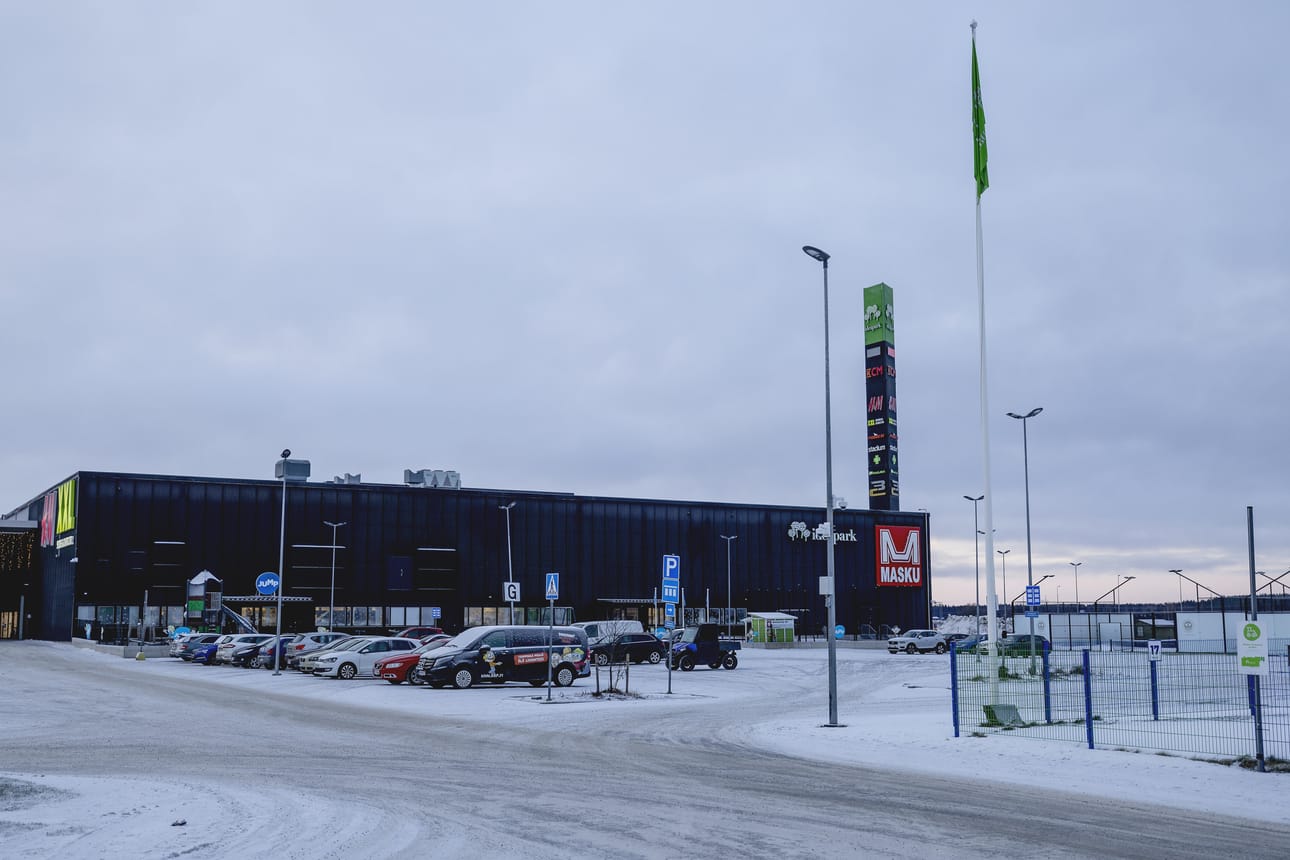 Ideapark laajenee. Rakennusta jatketaan päiväkodin päästä kaupungin suuntaan sekä leveys- että pituussuunnassa.