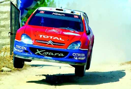 Sebastien Loeb ajoi toiseksi Korsikan MM-rallissa ja varmisti maailmanmestaruuden.