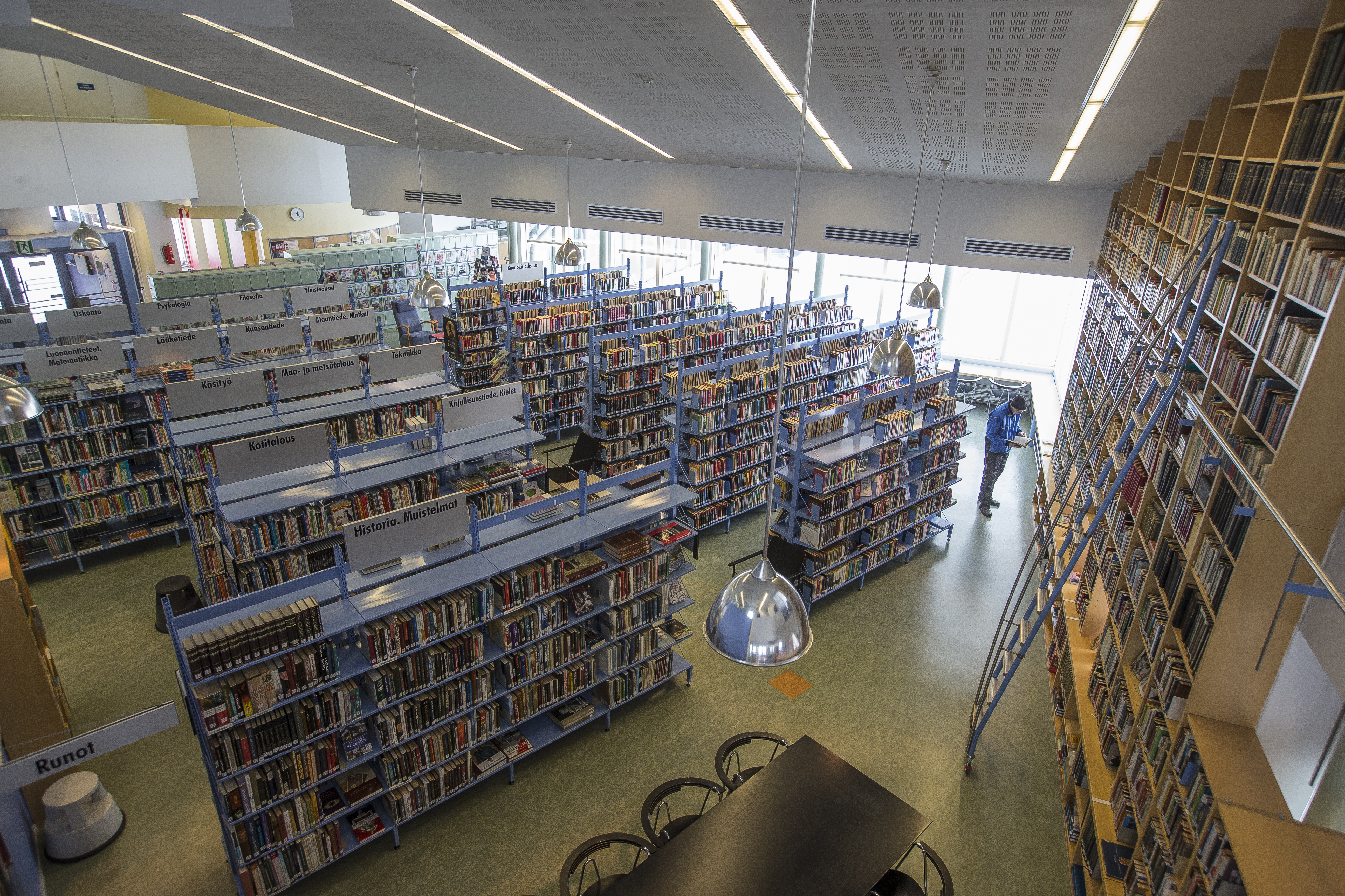 Vihannin kirjasto ukonkantti