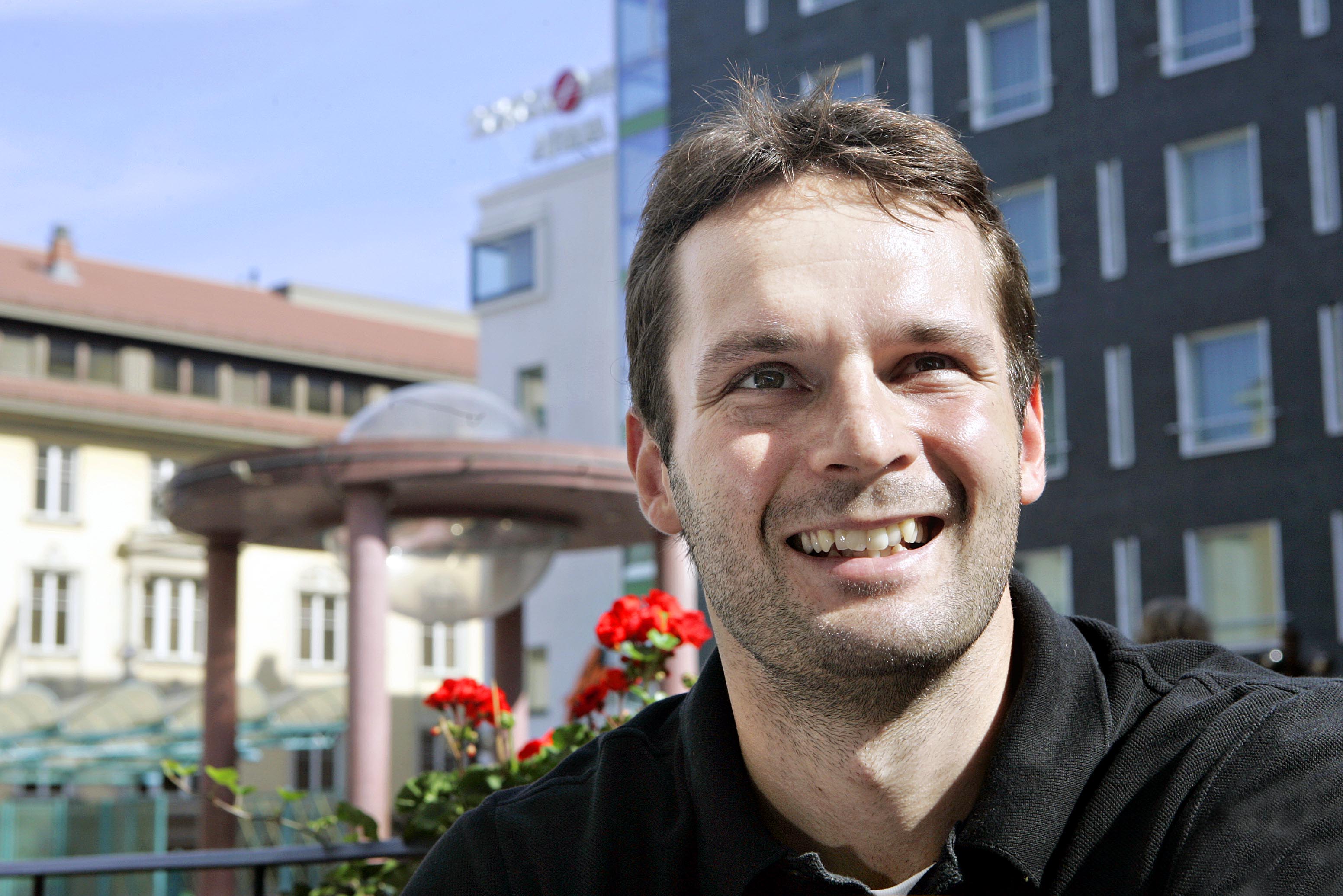 Niklas Bäckström arkistokuvassa.