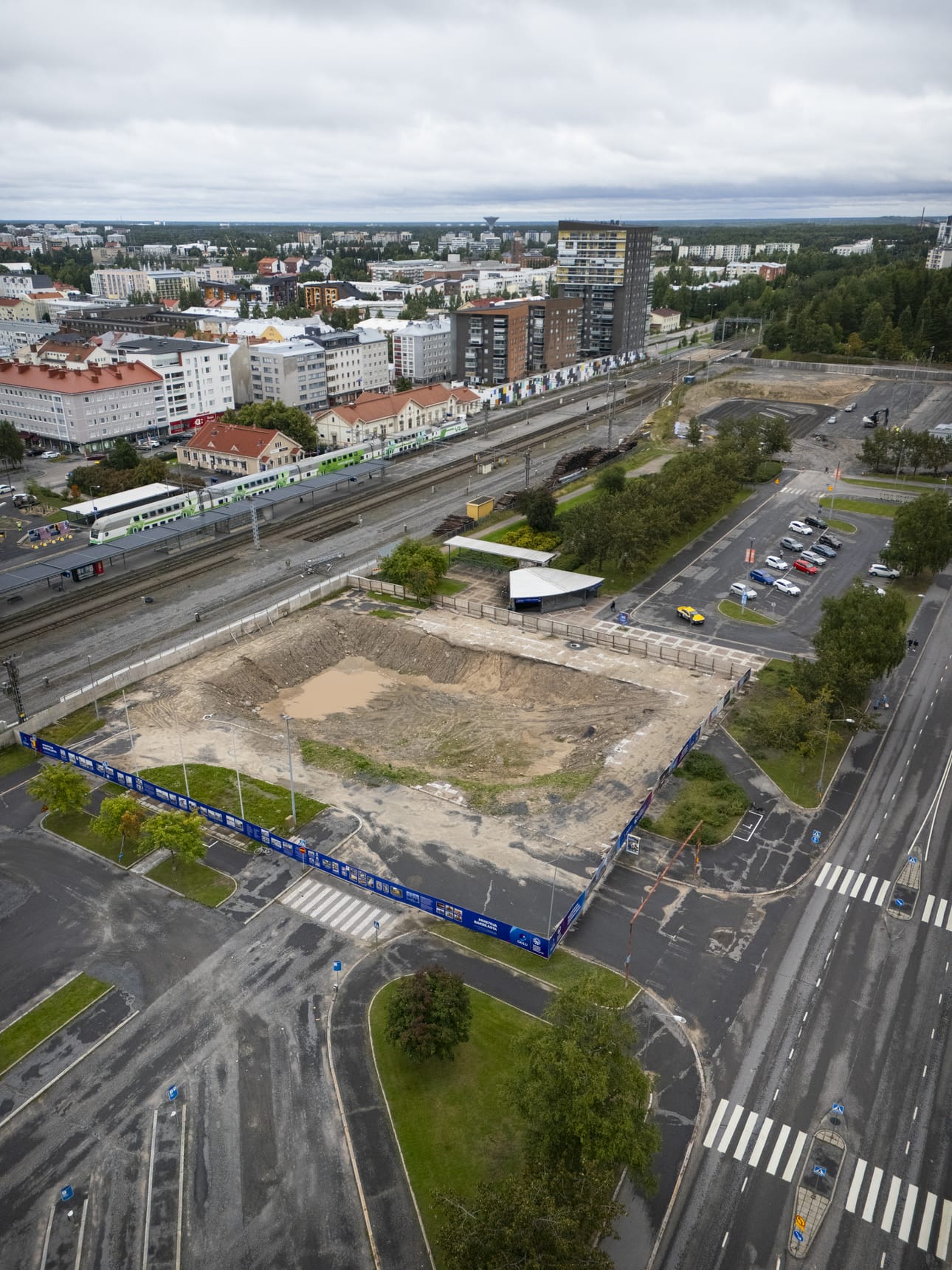 Aseman seudun ilme on alkanut nopeasti muuttua, vaikka yhtään uutta rakennusta alueelle ei ole päästy vielä rakentamaan.