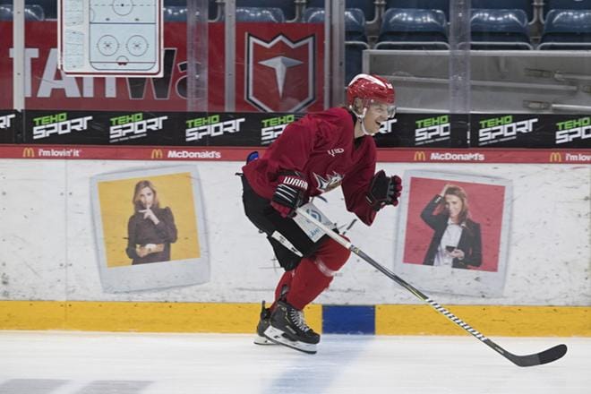 Tony Sund matkaa syksyllä San Jose Sharksin harjoitusleirille. Jos NHL-paikkaa ei avaudu, sopimus antaa hänelle mahdollisuuden pelata Turun Palloseurassa, jonka kanssa pedersöreläisellä on sopimus kahdesta liigakaudesta. KUVA: MINNA ANTILA