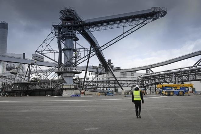 Äänekosken sellutehdas on suomalaisen metsäteollisuuden suurinvestointi. Alalla neuvotellaan parhaillaan työehdoista. KUVA: Pekka Karhunen
