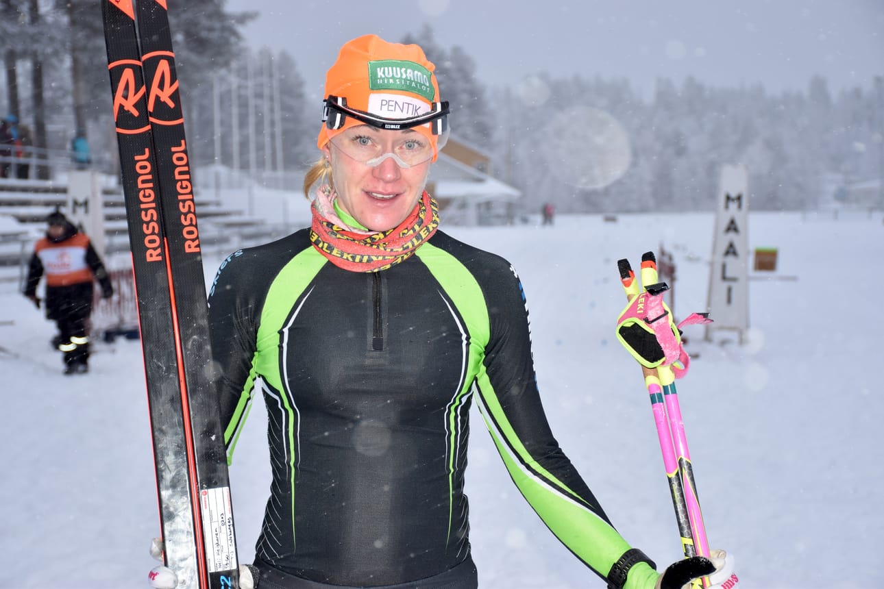 Pitkille matkoille erikoistunut, Team Skiersia edustava Heli Heiskanen voitti naisten 15 kilometrin kisan.