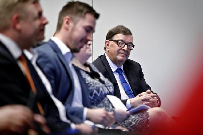 Paavo Väyrynen tavoitteli Keskustan puheenjohtajuutta kesän puoluekokouksessa Lappeenrannassa. Ehdolla hän oli myös vuonna 2018, jolloin ehdokaskiertue ylsi myös Seinäjoelle. Arkistokuva.