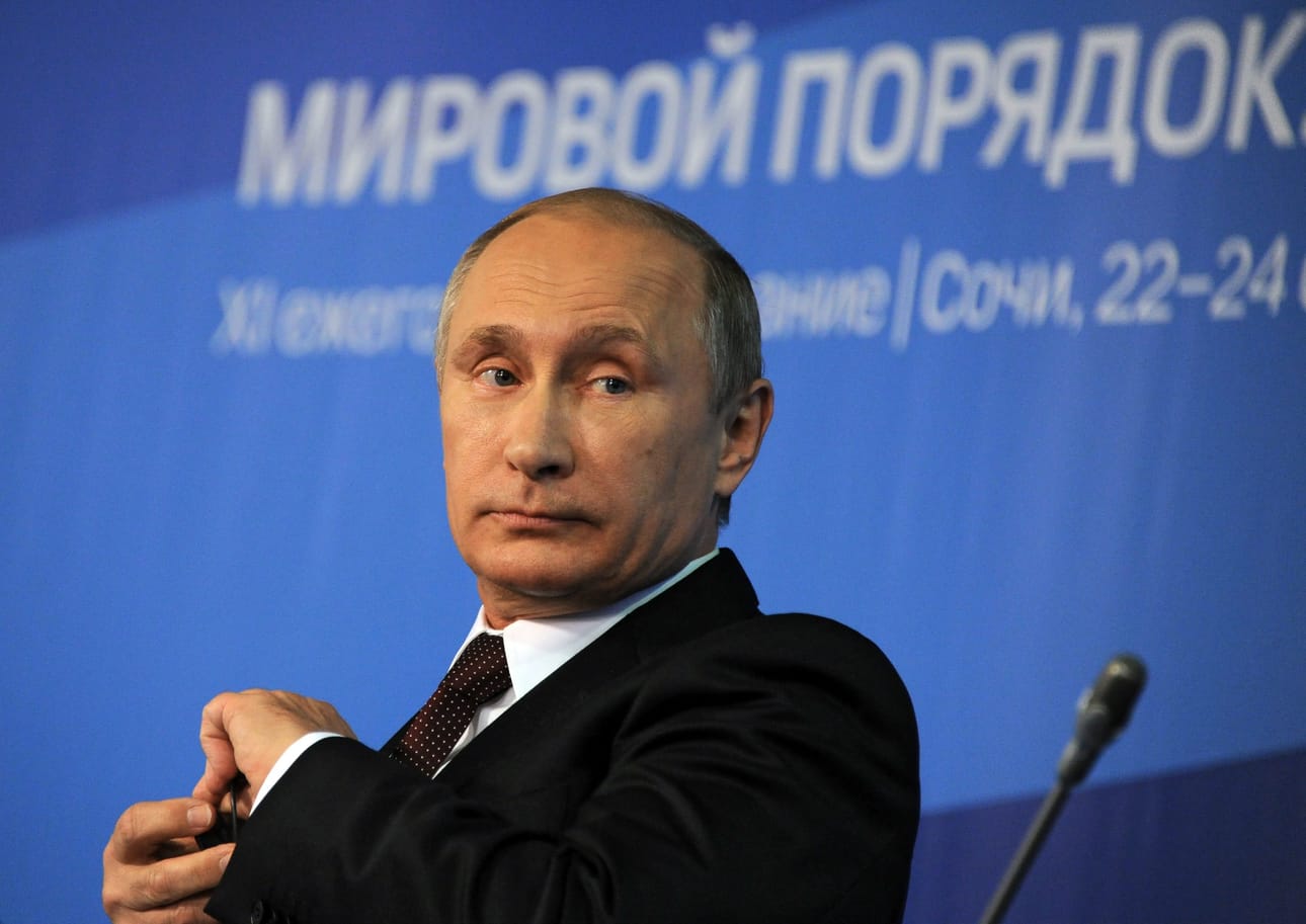 Vladimir Putin hyötyy tutkijan mukaan siitä, että venäläiset haluavat paeta äärimmäisyysliikkeisiin.