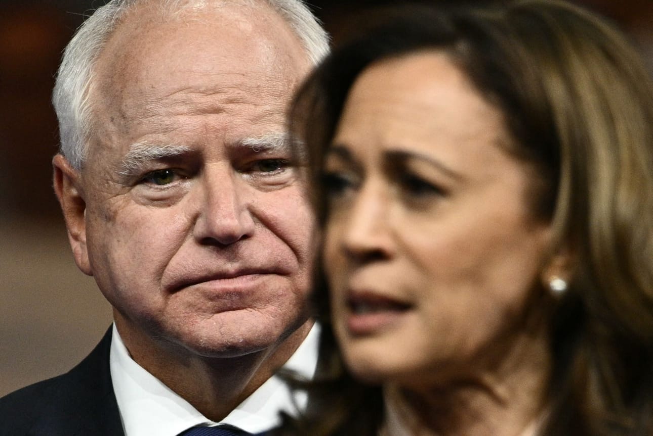 Yhdysvaltain varapresidentti ja demokraattien presidenttiehdokas Kamala Harris aloitti tiistaina kampanjointinsa vastavalitun varapresidenttiehdokkaansa Tim Walzin kanssa.