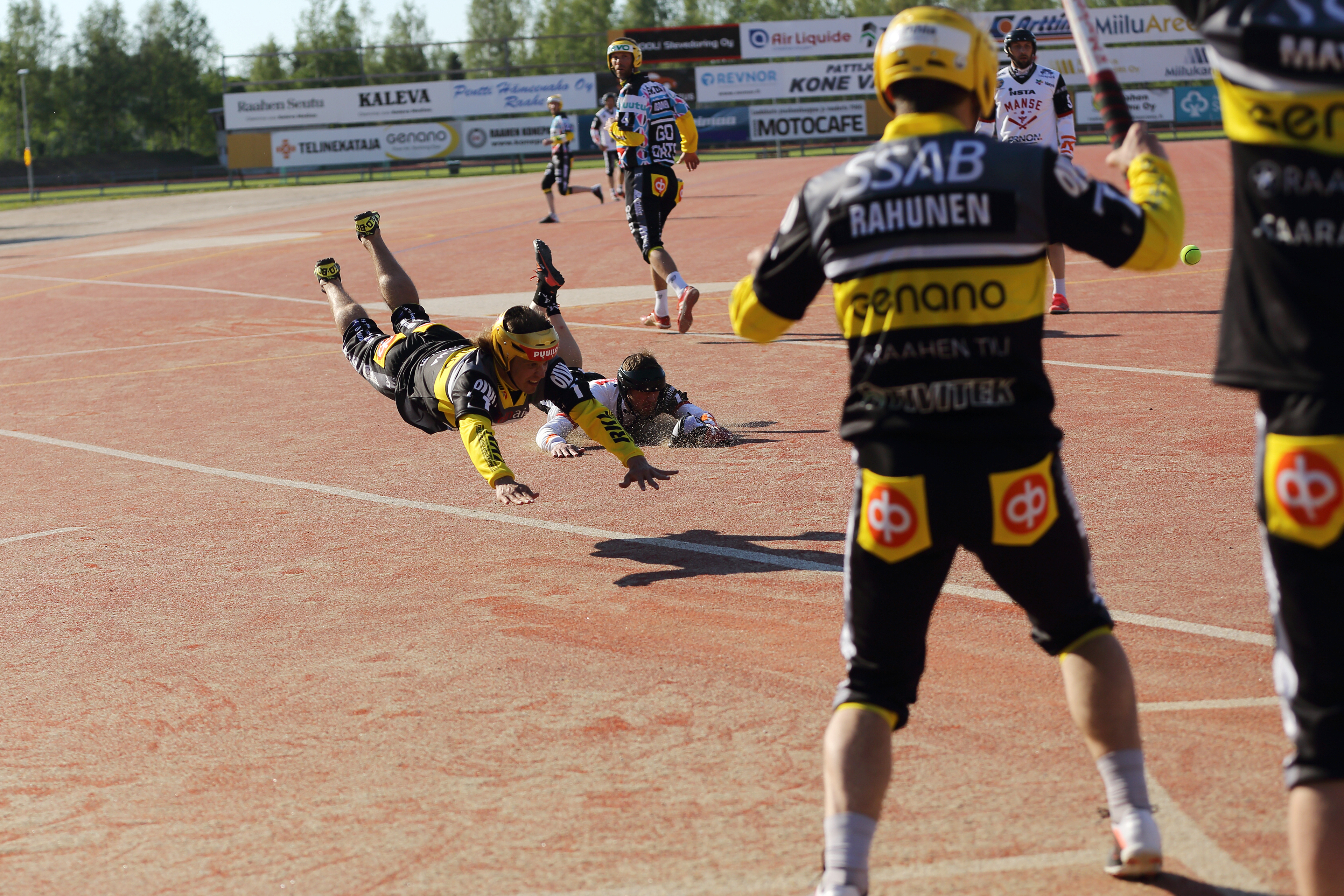 Juha Niemi löi ratkaisevat juoksut Manselle