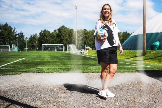 Satu Nieminen toimii tänä vuonna Wasa Footballcupin toiminnanjohtajana ja on ollut tapahtumassa paikan päällä monia vuosia vanhemman roolissa. KUVA: OUTI NEUVONEN