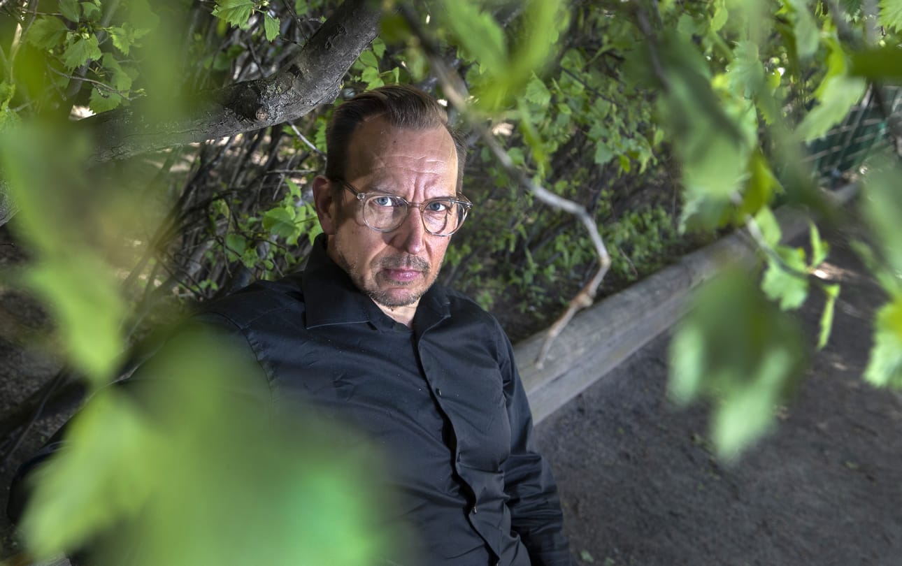 Perinteinen suurvaltapolitiikka puskee esiin Venäjän hyökkäyssodan kylkiäisenä. Professori Sami Moision mukaan nyt mitataan pienten valtioiden itsemääräämisoikeuden todellinen perusta.