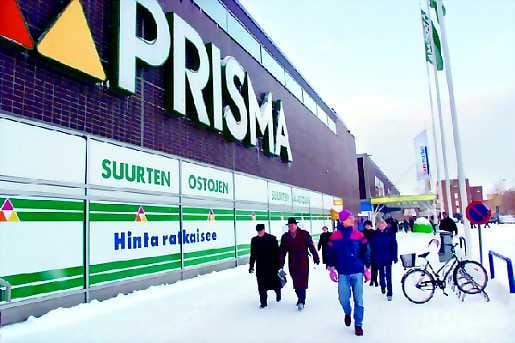 Rakenneongelma. Henkilöstöä on liikaa myyntiin verrattuna, linjajohtaja Jari Karjalainen perustelee yt-neuvotteluja.
