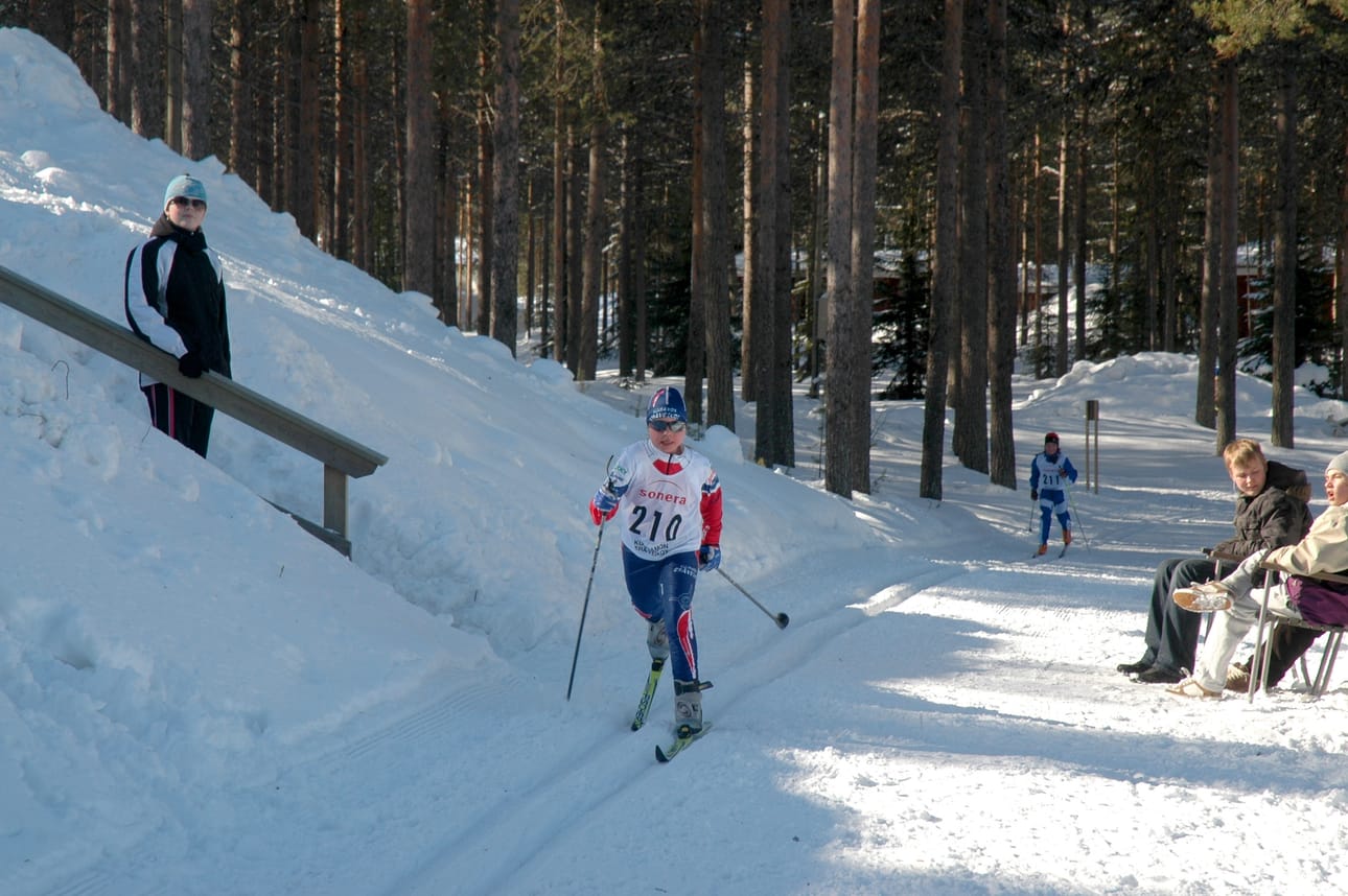 Koillismaan koululaiset kisasivat ladulla tiistaina. Arkistokuva.