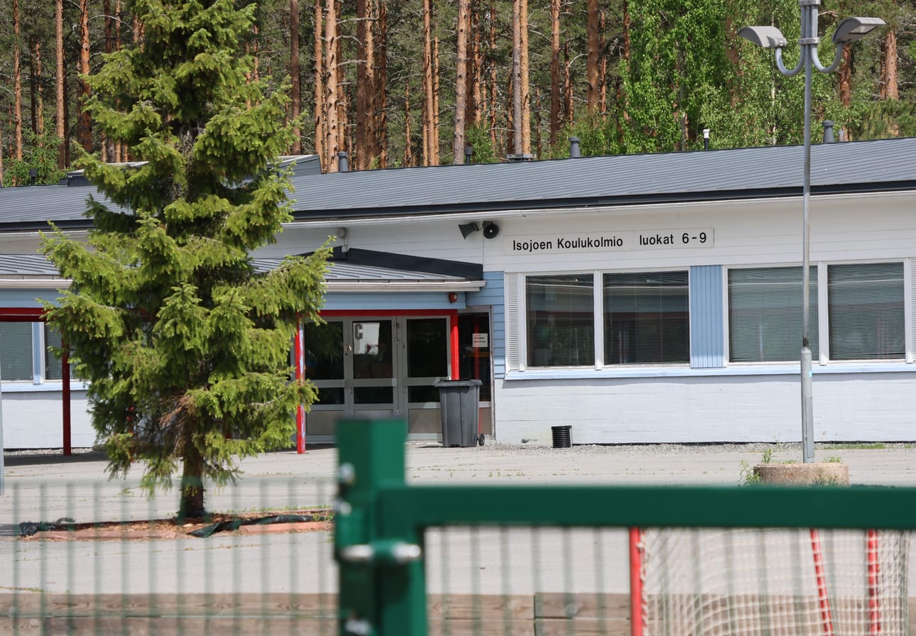 Isojoella alkaa mielenkiintoinen uusi hanke. Kuntaan palkataan nuorisotyöntekijä, jota tapaa erityisesti koulussa mutta myös nuorisotiloissa ja muualla.
