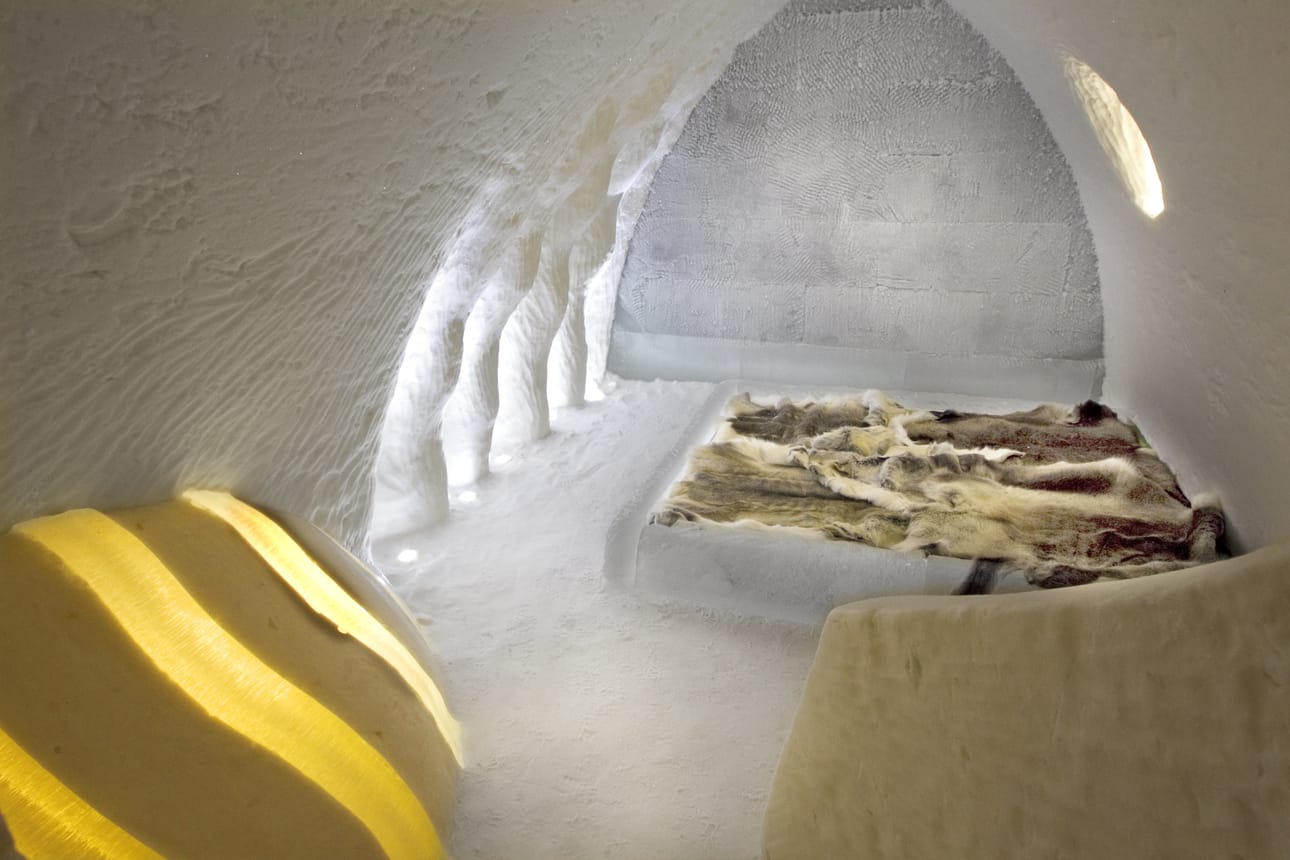 Rovaniemen Arctic Snow Hotelin lumihotelli on kyselyn mukaan yksi suosituimmista majoituskohteista. Arkistokuva.