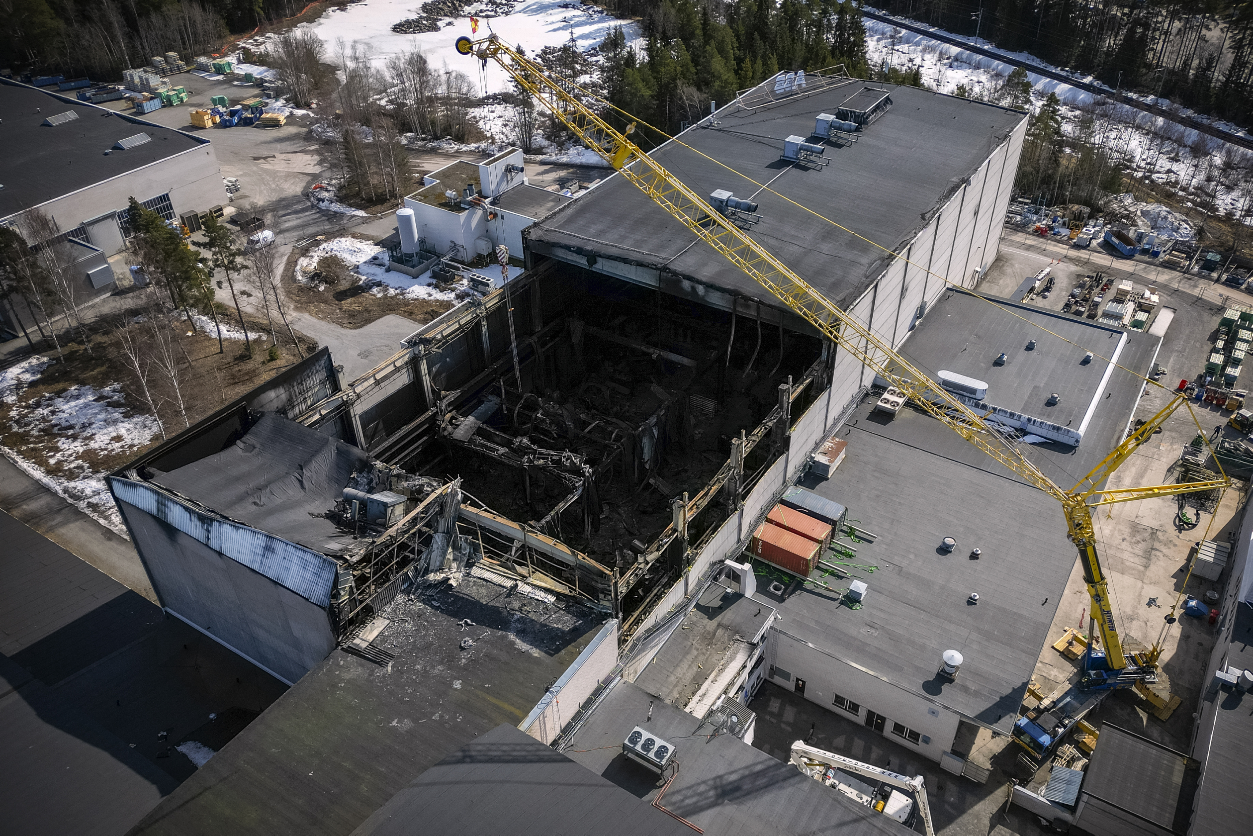 Hitachi rakentaa tehtaan
uudelleen Vaasaan