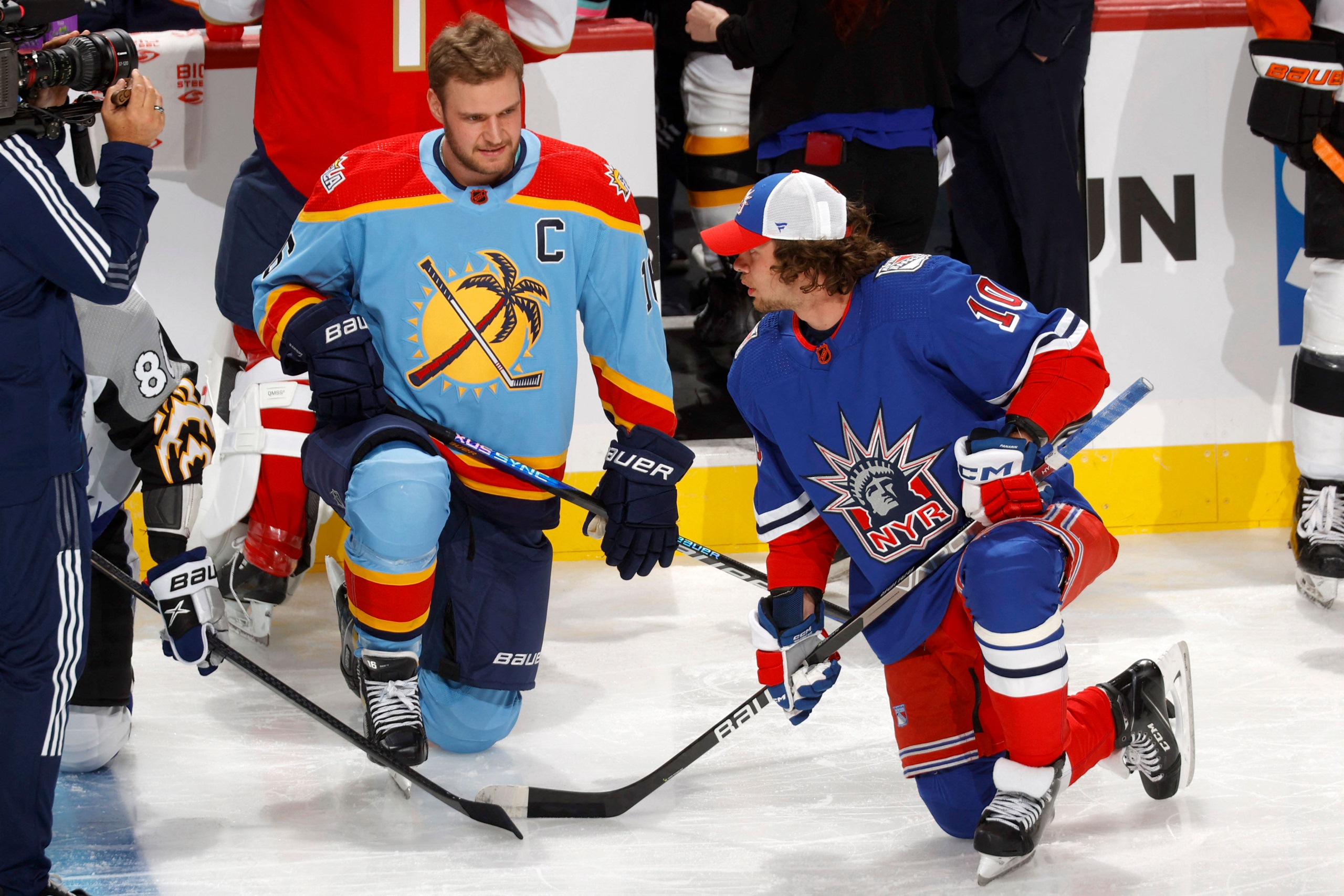 NHL:n tähdistöottelussa voitto Atlantin divisioonalle, Barkov syötti yhden maalin