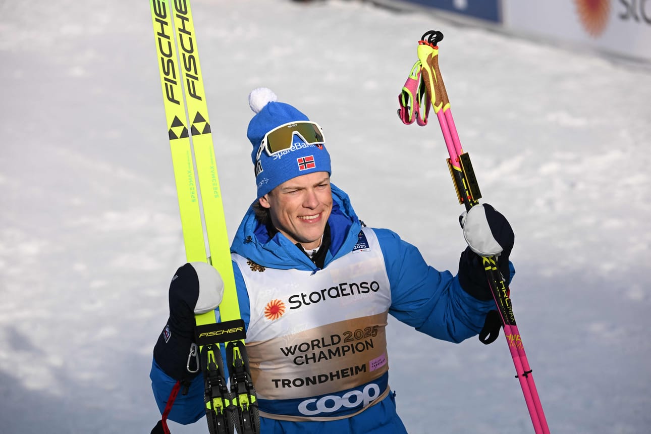 Johannes Hösflot Kläbo kiipesi viidenteen mestaruutensa Tour de Skillä. Kuva viime vuoden MM-kisoista.