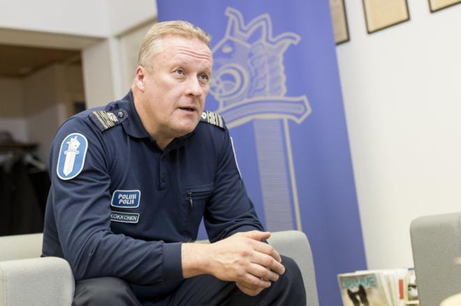 Ahvenanmaan poliisilaitoksen erikoiskoira, belgianpaimenkoira Scooby Doo käväisi kertausharjoituksissa Poliisikoiralaitoksella Hämeenlinnassa. Kouluttajana toimi Magnus Gustafsson. KUVA: Pekka Rautiainen
