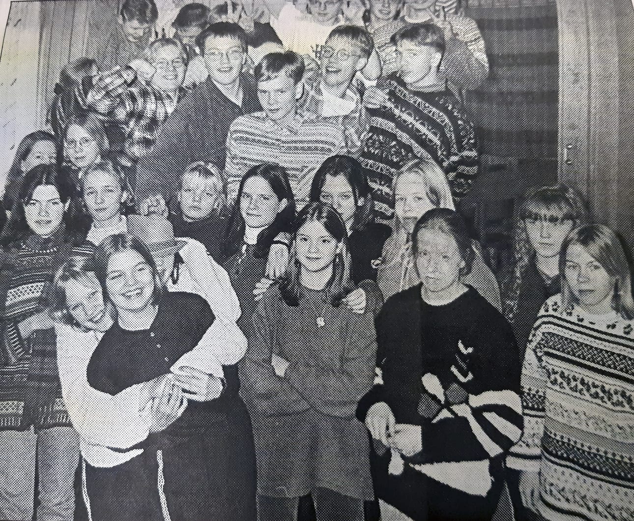 Näin herttaisia nuoria oli mukana hiihtolomariparilla Alajärven seurakunnan leirikeskuksessa Suvirannassa.