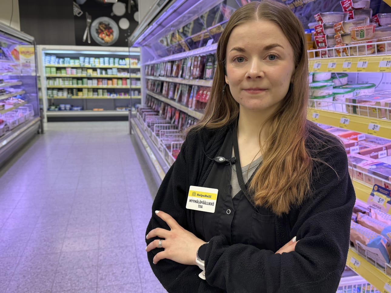 Kaupoissa ehkäistään ruokahävikin syntymistä monin tavoin. Suomen Päivittäistavarakaupan seurannan mukaan ruokahävikin määrä vähenee koko ajan, kertoo Oulaisten Halpa-Hallin myymäläpäällikkö Tiia Lumiaho.