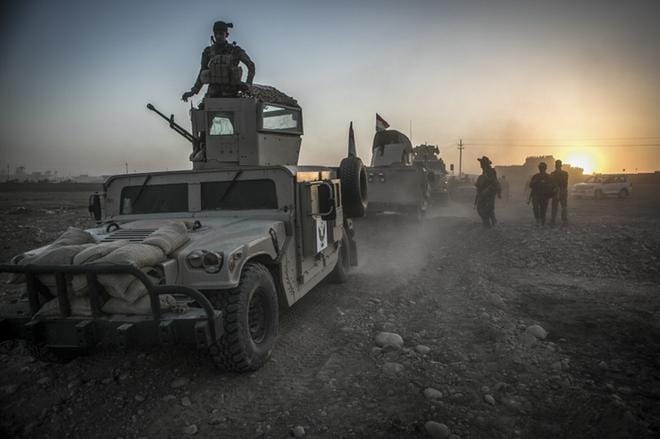 Arkistokuva viime elokuulta. Kurdien peshmerga-joukot lähtivät tukikohdastaan vapauttamaan Irakin Mosulin kaakkoispuolella sijaitsevia kyliä Isisin hallusta. Suomalaiset sotilaat ovat kouluttaneet kurdijoukkoja viime elokuusta lähtien Pohjois-Irakissa. Kuva: EPA/Andrea Dicenzo