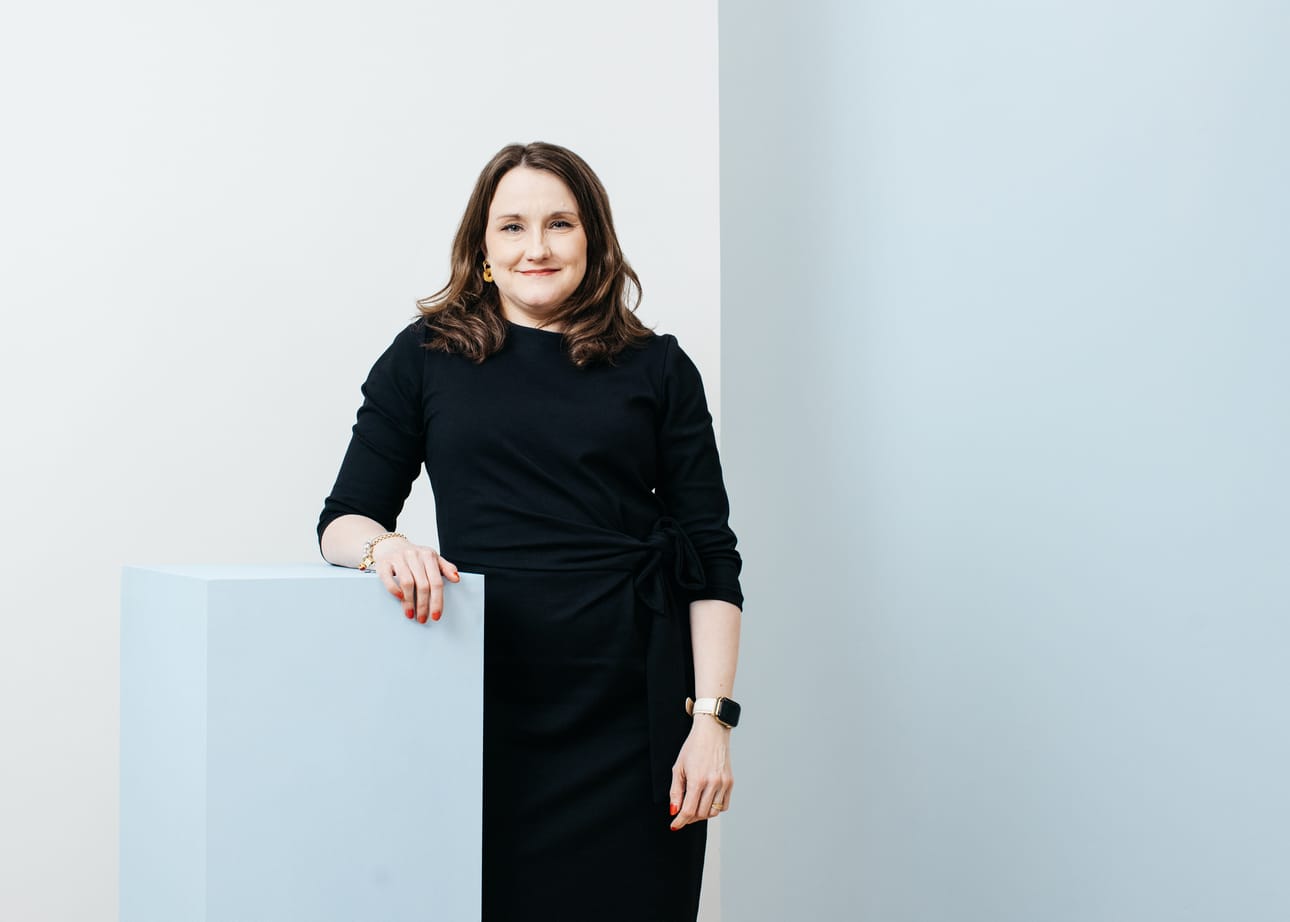 Hanna Kaukopuro-Klemetti osaa kertoa, miksi kriisiviestintä on kuntalaisten kannalta tärkeää ja miten kunta voi onnistua siinä.