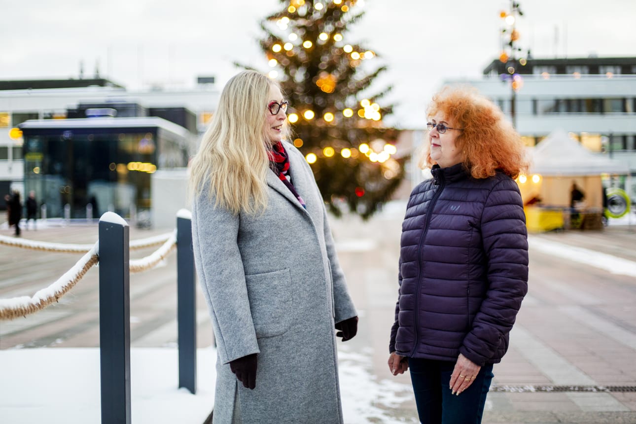 Marja-Leena Niemi ja Aulikki Karhu kertovat, miten heillä menee, kun narsistisesta kokemuksesta on kulunut aikaa parisenkymmentä vuotta.