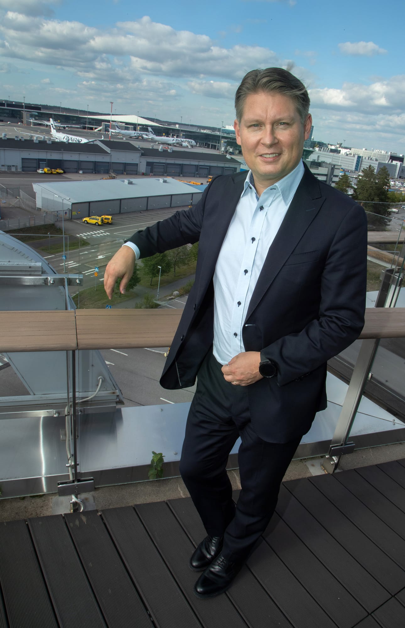 Finnairin toimitusjohtaja Topi Manner kertoo, että kaikki alkavat hinnoitella matkustajan haluamat lisäpalvelut erikseen, koska eri asiakkailla on erilaiset tarpeet.