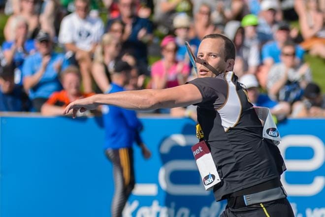 Suomalainen urheilukansa toivoo, että Tero Pitkämäki heittää pian taas kilpaa. Komean uran päätepysäkki on viimeistään ensi vuoden olympialaisissa. KUVA: ERKKI HAUTAVIITA/ARKISTO