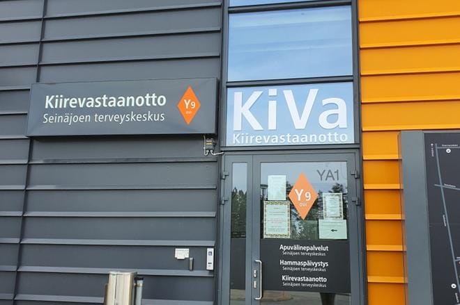 Tästä KIVA-vastaanoton ulko-ovesta Y9 sisään, jos on tarve hakeutua Seinäjoen Y-taloon hengitystieoireiden takia.
