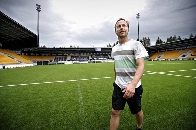 Kaudeksi 2013 SJK-paitaan siirtynyt Timo Tahvanainen jättää Seinäjoen taakseen. Kuva: Tomi Kosonen