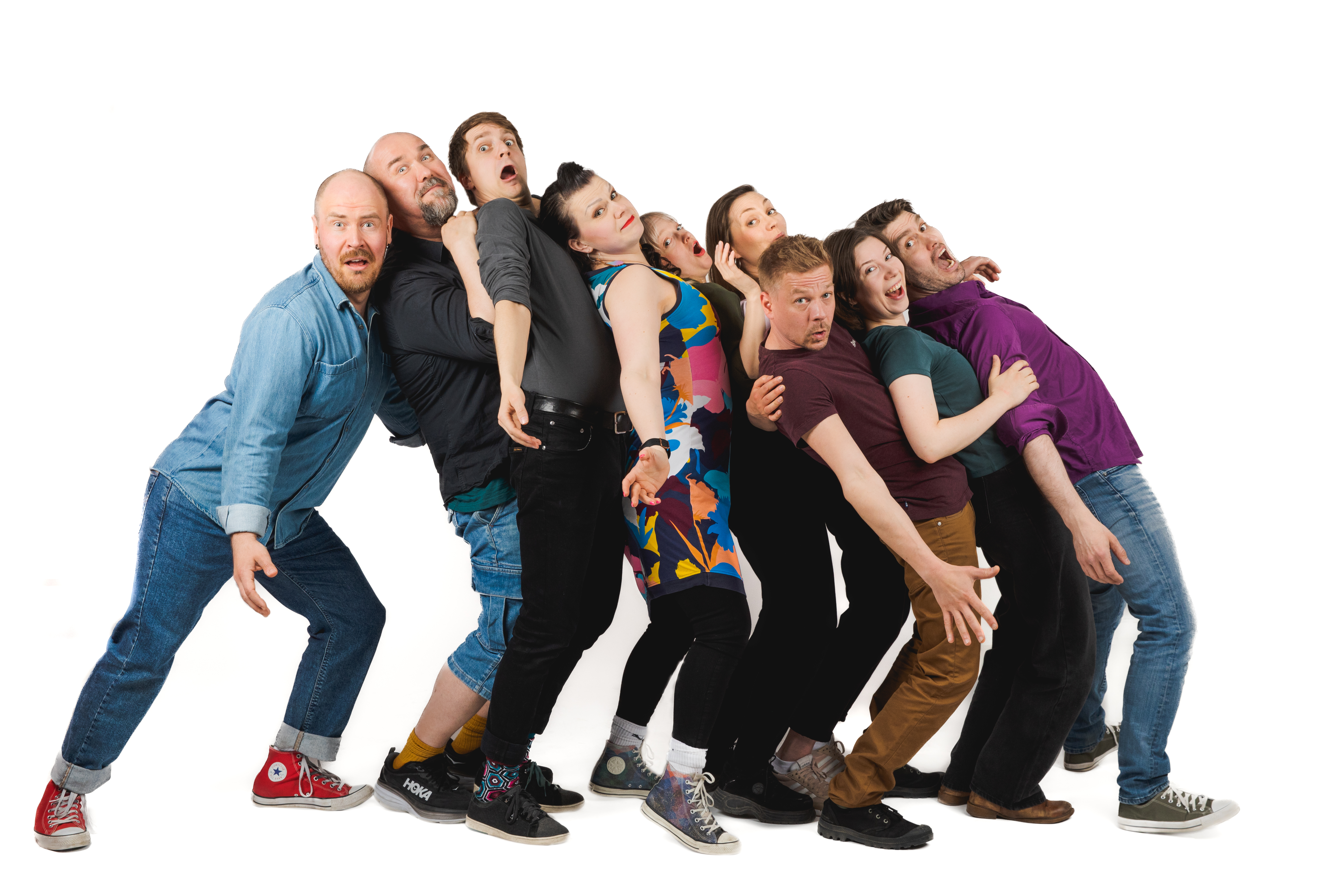 Improvisaatioteatteri tempaisee Raahessa lauantaina – Yleisö tekee Yhden illan jutun