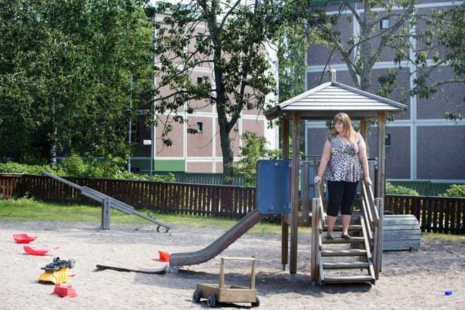 Noora Hautalan hedelmöityshoidot ovat tauolla. Lapsettomuuden hyväksyminen oli nuorelle naiselle vaikea prosessi. Kuva: Kimmo Penttinen