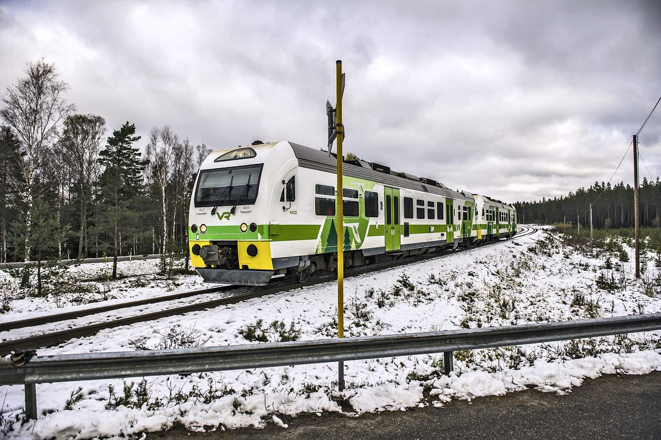 Puolustusvoimien ajoneuvo ja kiskobussi kolaroivat pari vuotta sitten Raaseporissa sijaitsevassa Skogbyn tasoristeyksessä, jota pidetään vaarallisena.