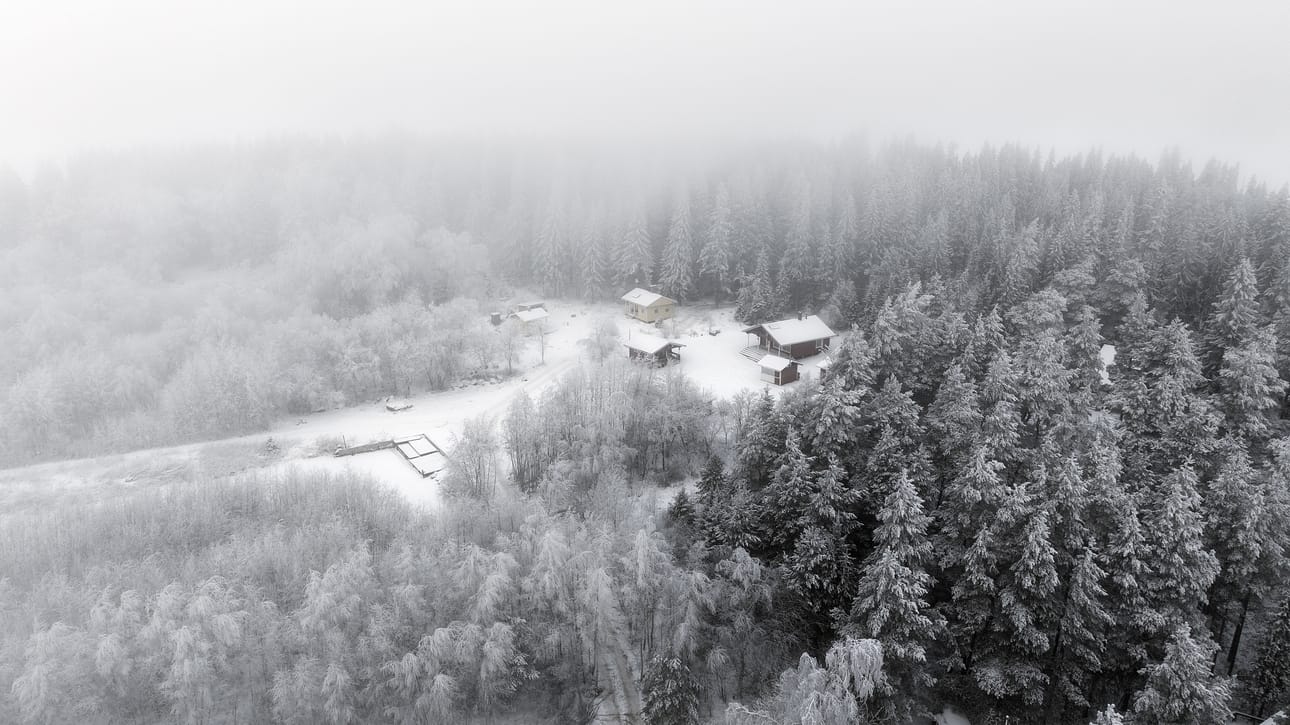 Suomeen 27. joulukuuta iskenyt Hannes-myrsky katkaisi Raahessa sähköt muun muassa koko Preiskarin saaresta. Raahen Energian sähköverkolle aiheutuneita myrskyvaurioita on korjattu viime päiviin saakka.