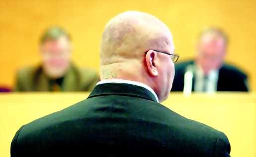 Tony Halme myönsi tuoneensa Turkin Marmariksesta pahvilaatikollisen hormoneita kehonrakennusta varten.