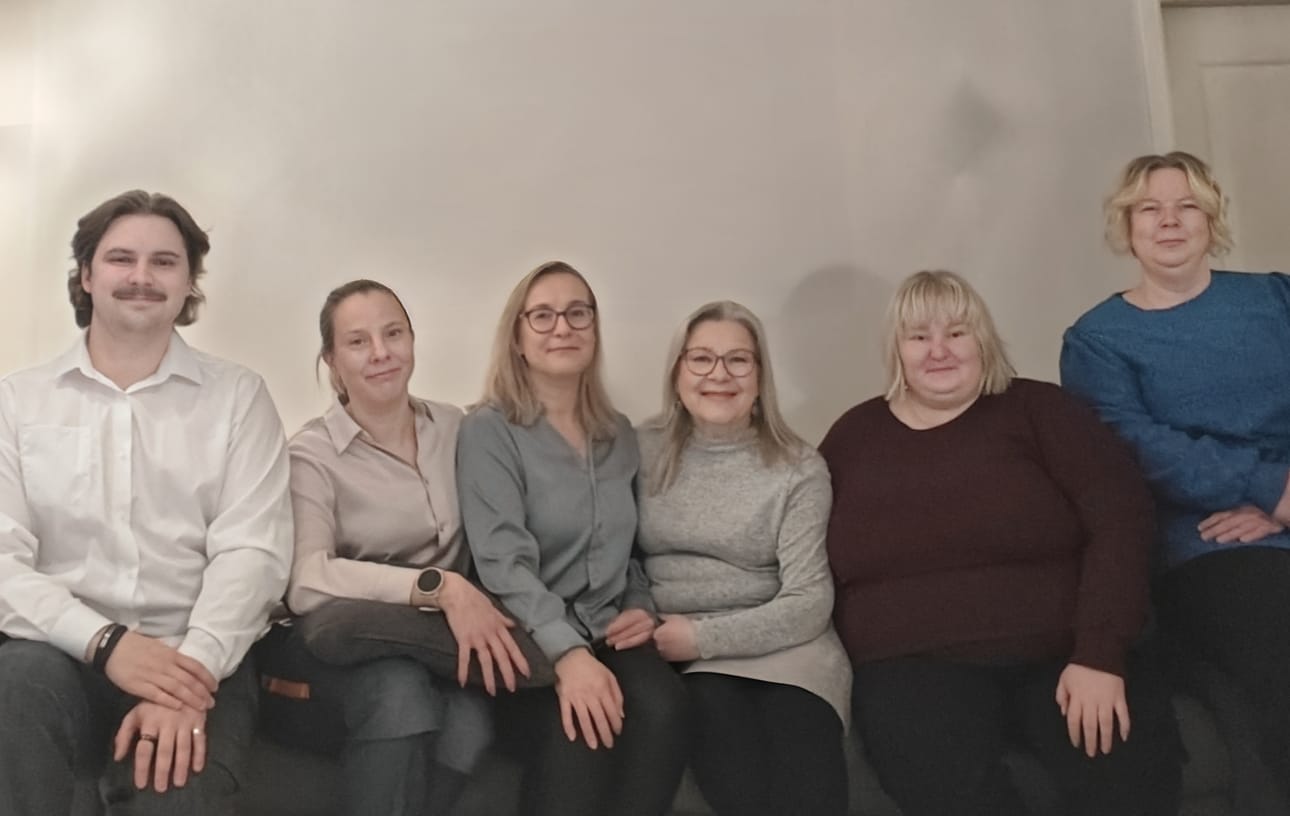 Kempeleen Kokoomuksen hallituksessa vaikuttavat Veeti Mykkänen, Sari Perälä, Tiina Gallén, Pia Hanski, Janina Gallén sekä Miia Karhu.