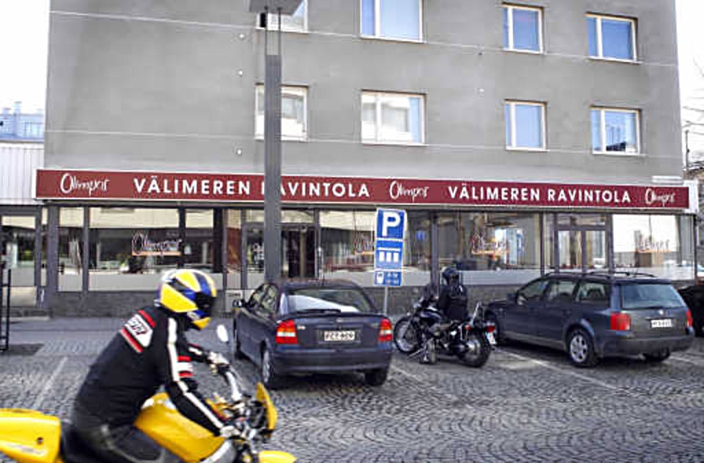 täällä on paljon maahanmuuttajataustaisia ravintoloita ja yrittäjiä, jotka ovat toimineet moitteettomasti. Tällainen tapaus luo liian helposti varjoa myös heidän päälleen.