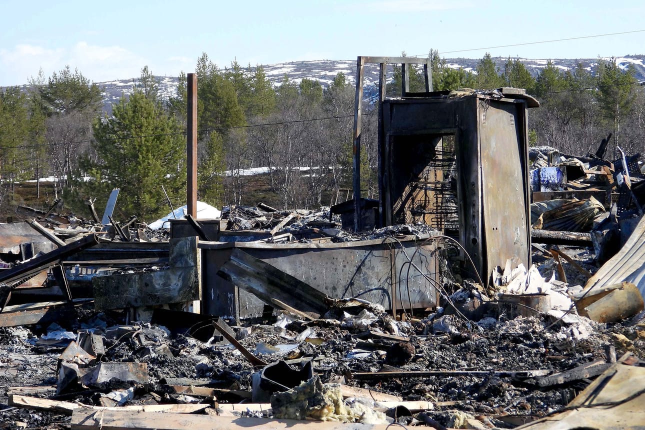 Näätämöläinen kauppa tuhoutui tulipalossa täysin.